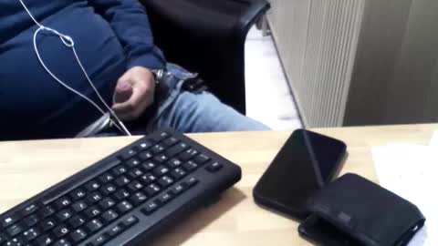 mtwpaul online show from October 23, 2025, 12:59 pm