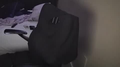 Muffdiver online show from January 27, 2025, 9:02 am