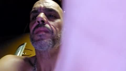 Muffdiver online show from March 11, 2026, 9:48 am