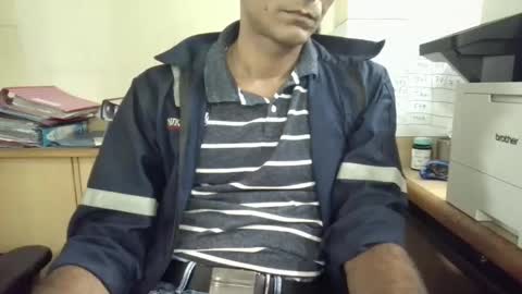 Snapshot of mumbaimonster8inch chatting on December 2, 2024, 6:41 am rajesh engineer online show from December 2, 2024, 6:41 am