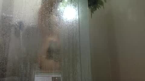 Snapshot of munchi_ chatting on February 22, 2025, 3:47 pm   online show from February 22, 2025, 3:47 pm