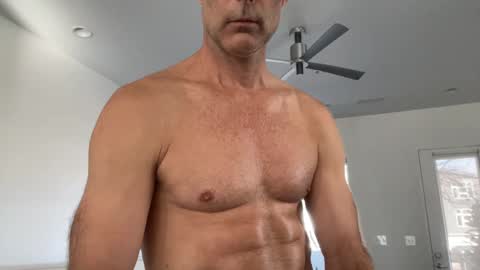 Snapshot of murakmi800 chatting on January 3, 2025, 3:55 pm Araki online show from January 3, 2025, 3:55 pm