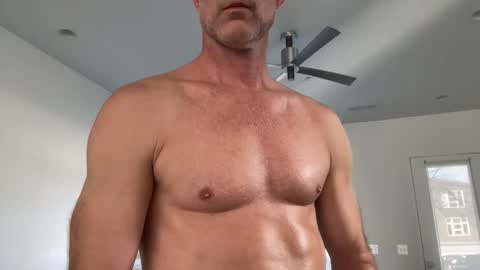 Snapshot of murakmi800 chatting on January 13, 2025, 8:15 pm Araki online show from January 13, 2025, 8:15 pm