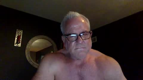 Muscl Dad online show from June 11, 2026, 12:19 am