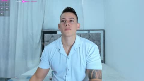 muscle_king_cum online show from January 21, 2025, 1:54 pm