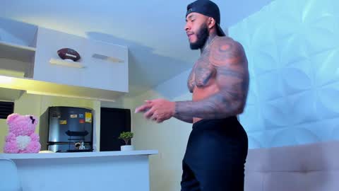 Nick online show from February 6, 2025, 11:48 pm