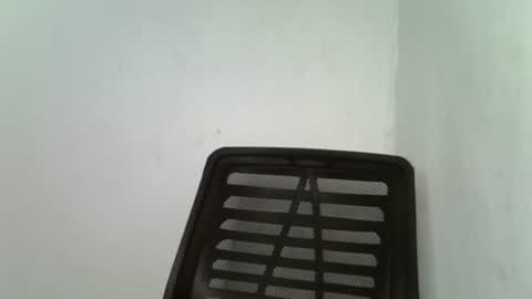 Snapshot of muscle_queen0 chatting on February 16, 2026, 7:48 am muscle_queen0 online show from February 16, 2026, 7:48 am