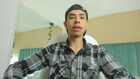 muscle scott online show from September 12, 2025, 11:54 am