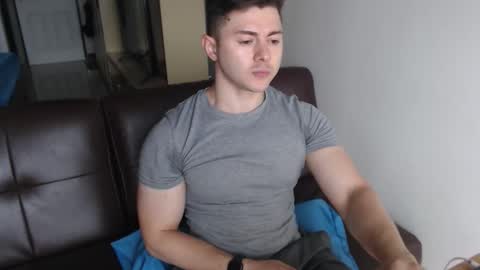 Snapshot of muscledoctor24 chatting on September 17, 2025, 6:26 am Everet online show from September 17, 2025, 6:26 am