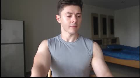 Snapshot of muscledoctor24 chatting on October 21, 2025, 6:25 am Everet online show from October 21, 2025, 6:25 am