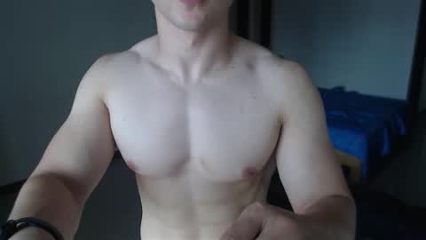 Snapshot of muscledoctor24 chatting on October 22, 2025, 6:02 am Everet online show from October 22, 2025, 6:02 am