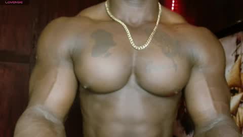 musclegod23 online show from April 4, 2026, 1:04 am