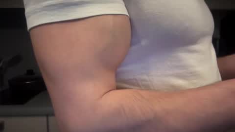 musclehair3 online show from February 22, 2025, 6:52 pm