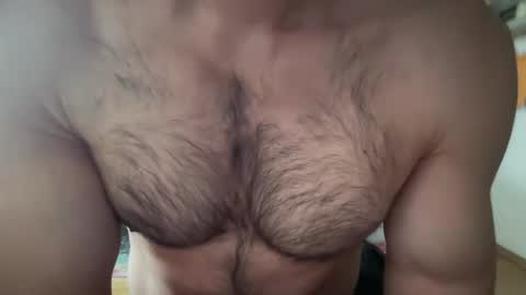 Snapshot of musclehair3 chatting on April 24, 2026, 8:39 am musclehair3 online show from April 24, 2026, 8:39 am
