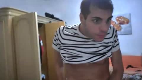 Snapshot of musclenjoter chatting on October 26, 2025, 2:28 am musclenjoter online show from October 26, 2025, 2:28 am