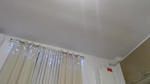 MusclesQueen online show from February 14, 2025, 7:33 pm