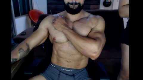 Snapshot of muscleweed420 chatting on January 11, 2025, 8:54 pm Ragnar online show from January 11, 2025, 8:54 pm