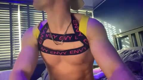 musculioeuropa online show from September 22, 2025, 7:54 am