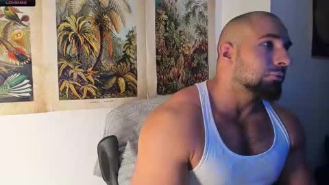 Snapshot of musculusx chatting on February 26, 2025, 5:07 pm Musculus online show from February 26, 2025, 5:07 pm