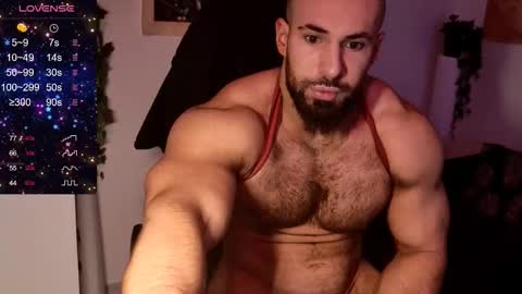 Snapshot of musculusx chatting on October 5, 2025, 12:58 pm Musculus online show from October 5, 2025, 12:58 pm
