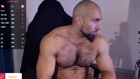 Snapshot of musculusx chatting on October 19, 2025, 3:40 am Musculus online show from October 19, 2025, 3:40 am