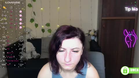 Jenya online show from January 28, 2025, 7:00 pm