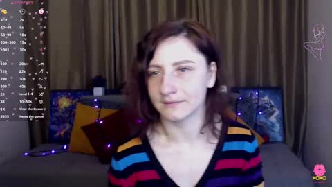 Jenya online show from March 3, 2025, 6:44 pm