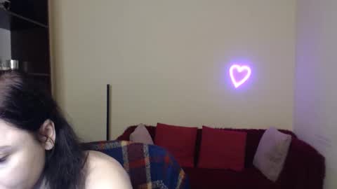 Jeneva online show from November 23, 2025, 6:30 pm