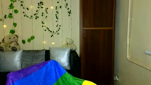 Jeneva online show from April 3, 2026, 5:22 pm