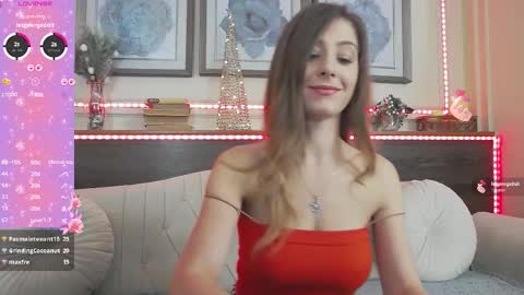 Luna  online show from December 1, 2025, 8:58 pm