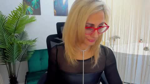 Diana online show from February 12, 2025, 6:19 pm