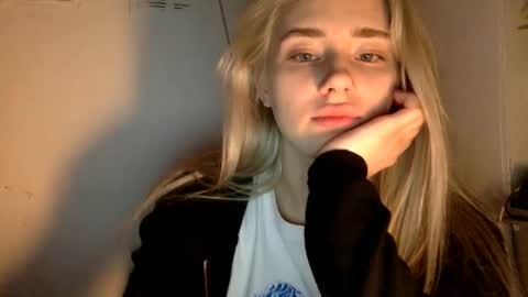 musescorner online show from March 17, 2026, 7:06 pm