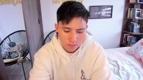 VALENTINA Luna  online show from March 22, 2026, 11:57 am