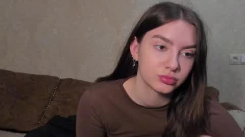 Snapshot of muuur_fam1 chatting on November 26, 2025, 6:42 pm HEY online show from November 26, 2025, 6:42 pm