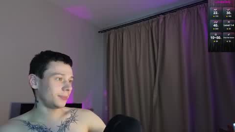 1x1 online show from November 6, 2025, 1:01 pm