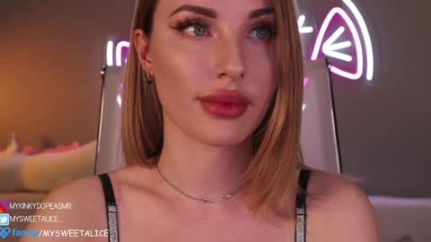 mysweetalice online show from December 8, 2024, 9:08 pm