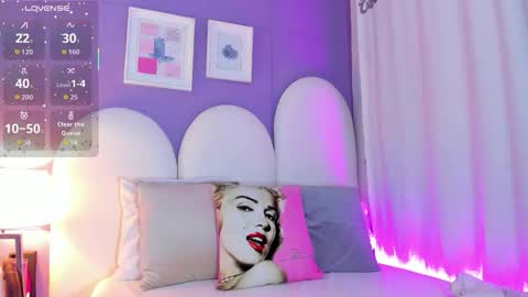 my_aleja_ online show from November 22, 2025, 1:32 pm