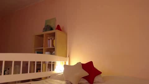 Hannah  welcome  online show from November 26, 2025, 1:56 pm