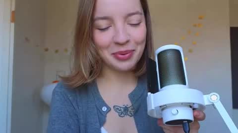 Snapshot of my_mia_ chatting on November 28, 2025, 7:33 am MIA I will be here Monday Wednesday Thursday Saturday online show from November 28, 2025, 7:33 am