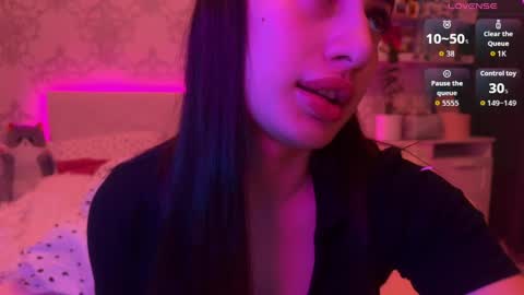 Naomi online show from June 9, 2026, 8:09 pm
