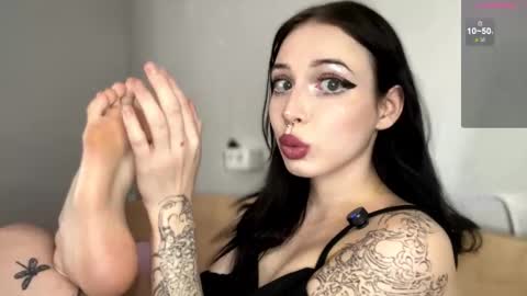 Viola online show from September 11, 2025, 7:52 am