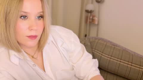 Mya-be Yours P online show from January 4, 2025, 10:24 pm