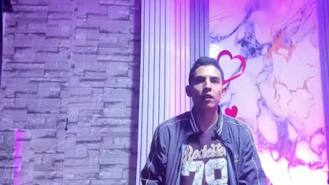 mybonnieandclyde303av online show from March 2, 2026, 3:20 am