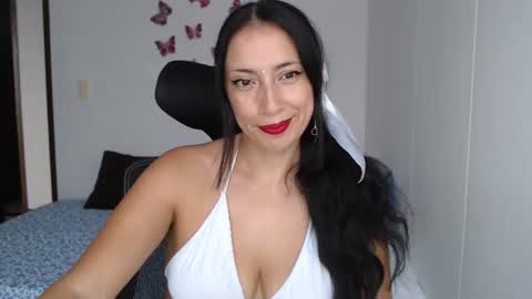 Snapshot of myc_sw_couple chatting on February 6, 2025, 10:53 pm mary and charlie online show from February 6, 2025, 10:53 pm