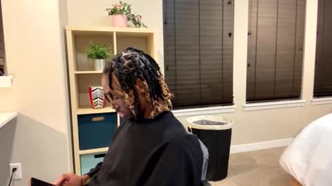 mycreamydreams online show from February 13, 2025, 3:39 am