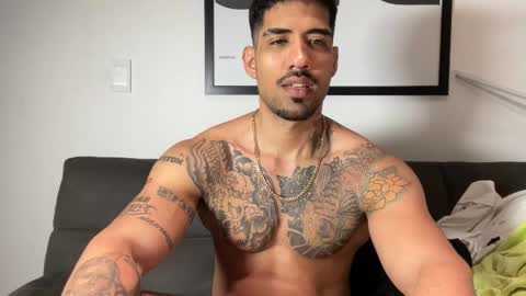 Myke esthetic online show from September 24, 2025, 6:39 am