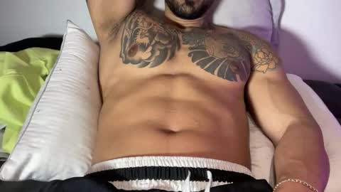 Myke esthetic online show from October 11, 2025, 8:13 am