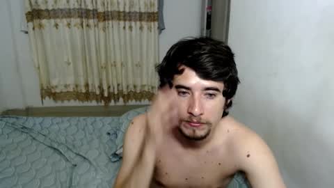 Snapshot of myke_xxx chatting on October 8, 2025, 8:39 pm mike online show from October 8, 2025, 8:39 pm