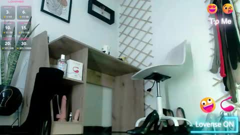 Snapshot of myla_sarah1 chatting on November 15, 2025, 9:32 pm myla sarah1 online show from November 15, 2025, 9:32 pm