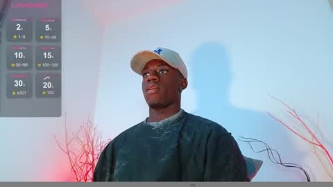 Mylo Wallace  online show from December 10, 2024, 5:55 pm